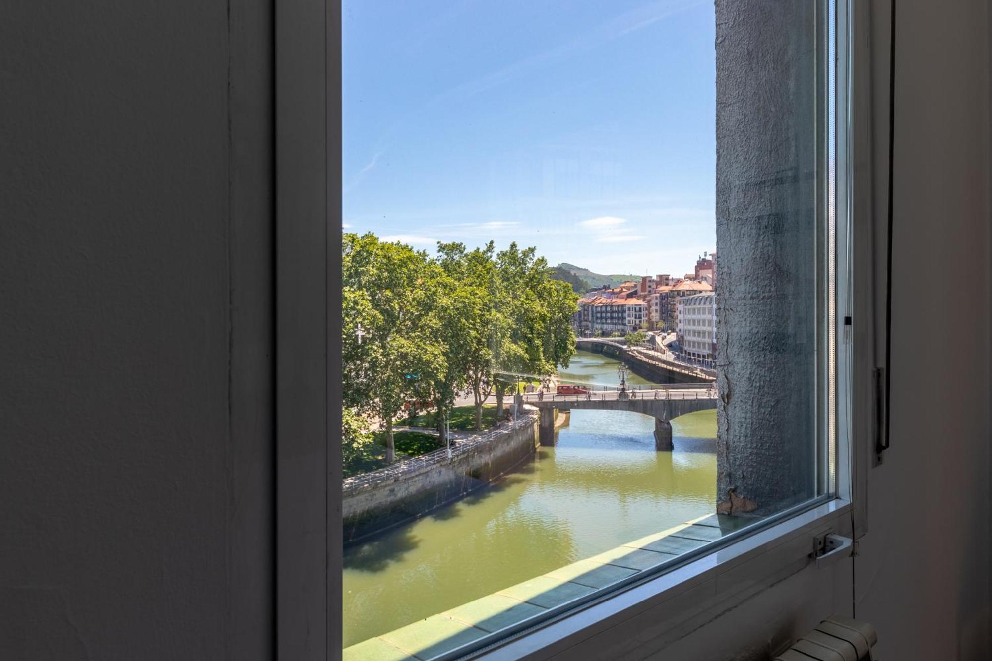 Apartamento Con Vistas A La Ria 빌바오 외부 사진